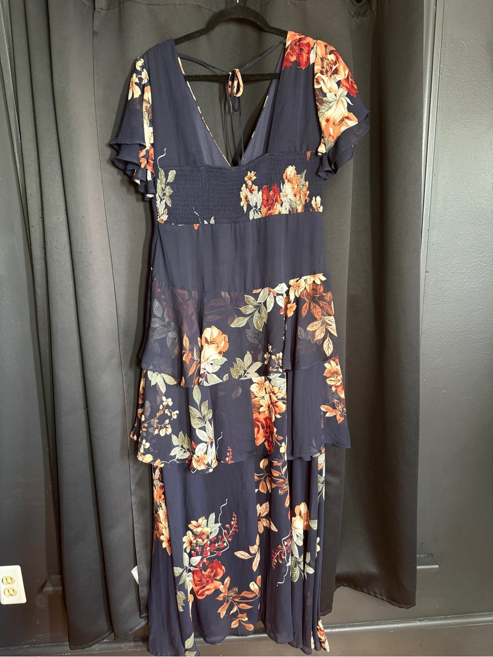 Lulu’s floral tiered dress NWOT - Picture 2 of 4